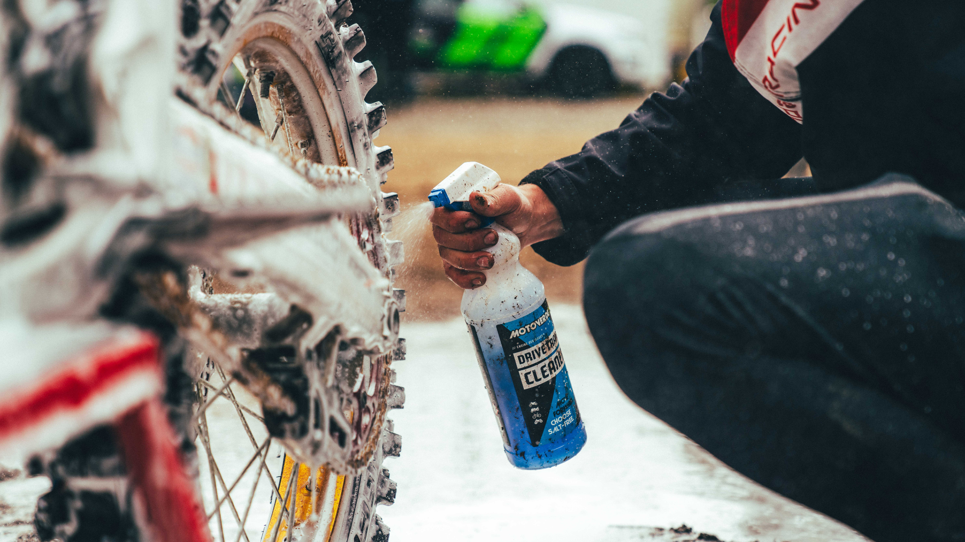 DRIVETRAIN CLEANER OFF ROAD BANNER